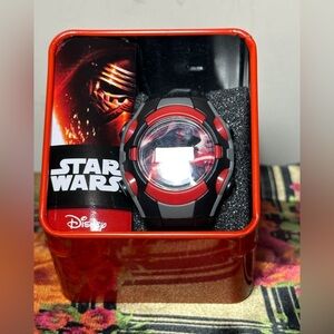 NIP - Star Wars kids digital watch.